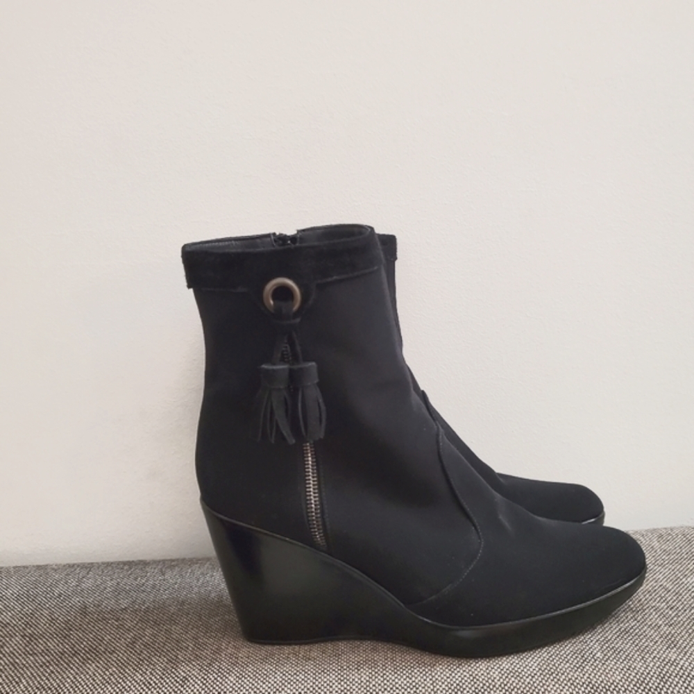 Stuart Weitzman Gore Tex Wedge Zip Tassel Boots
